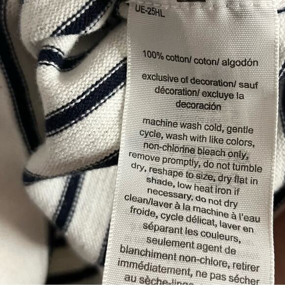 Tommy Hilfiger White And Navy Stripe Heart Sweater Top Size Small - Picture 9 of 9